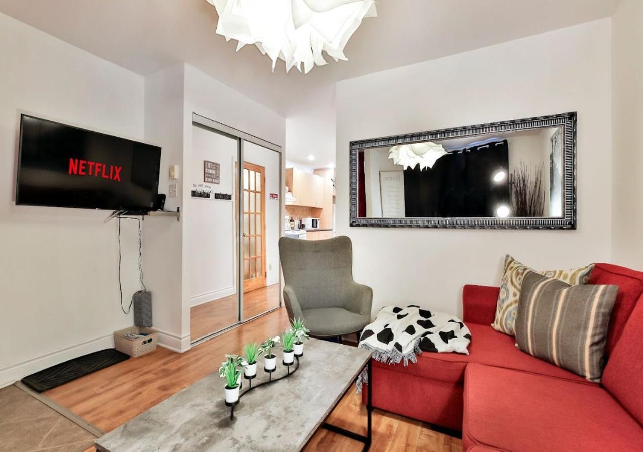 100 Meters To Subway - Montcalm Apartment